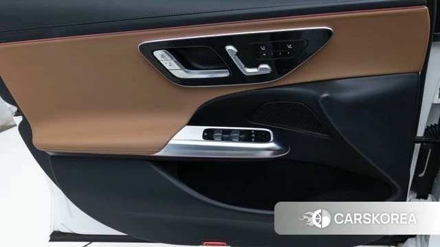 Mercedes-Benz E-Class W214 2026 Белый из Кореи, фото 6