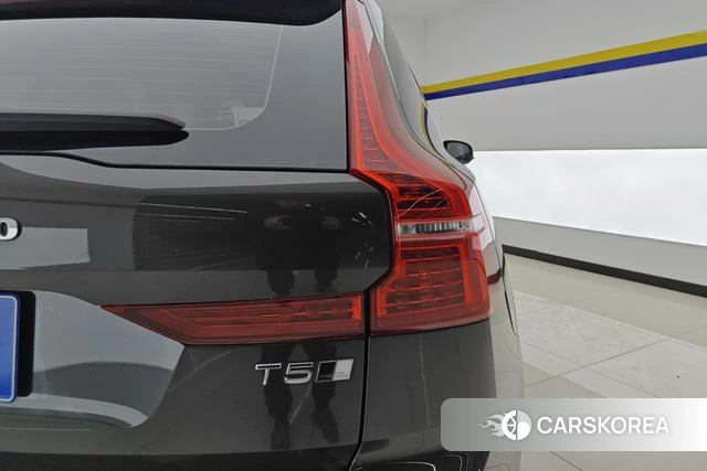 Volvo XC60 2019 Темно-серый из Китая, фото 6