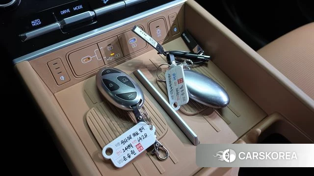 Hyundai Santa Fe (MX5) 2024 Белый из Кореи, фото 6