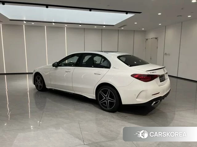 Mercedes-Benz Class C 2024 Белый из Китая, фото 6