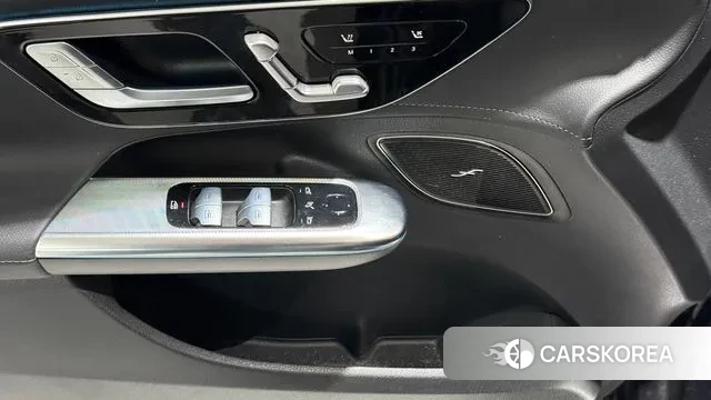 Mercedes-Benz EQE V295 2024 Черный из Кореи, фото 6