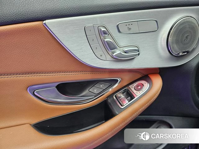 Mercedes-Benz C-Class W205 2019 Черный из Кореи, фото 6