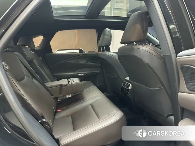 Lexus RX 2025 Черный из Китая, фото 6