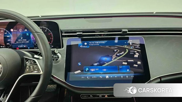 Mercedes-Benz E-Class W214 2025 Светло-серебряный цвет из Кореи, фото 6