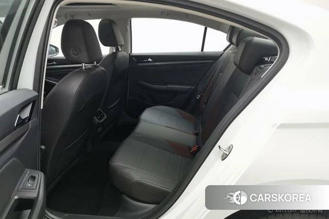 Volkswagen Bora 2021 Белый из Китая, фото 6