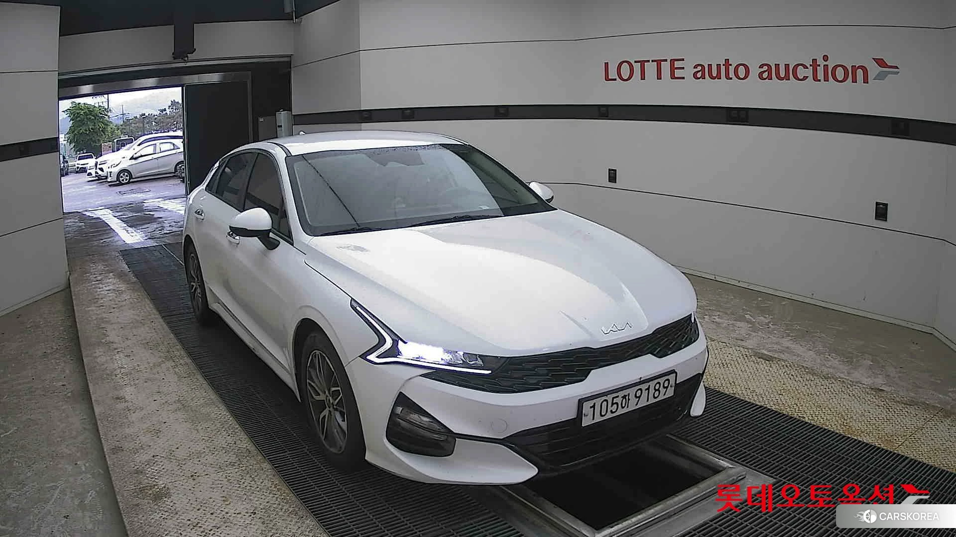 Kia K5 2022 Белый из Кореи, фото 6