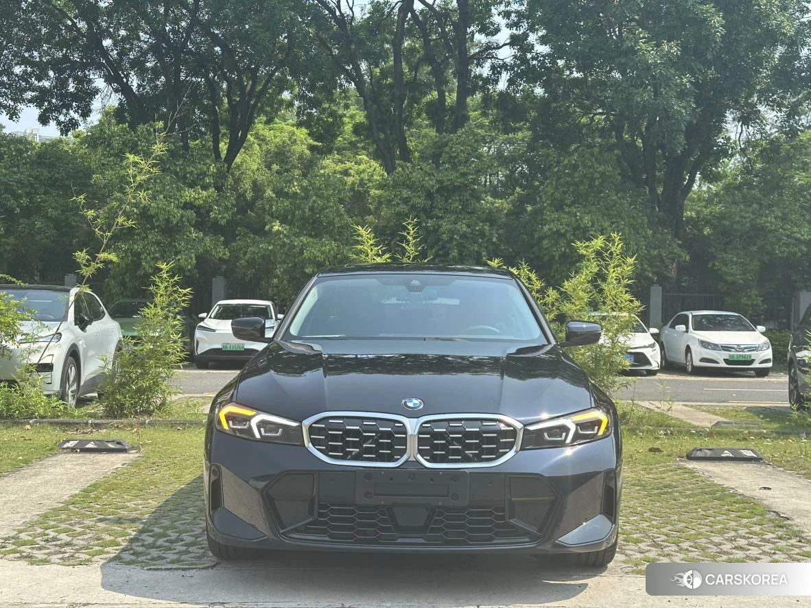 BMW 3 series 2024 Черный из Китая, фото 6