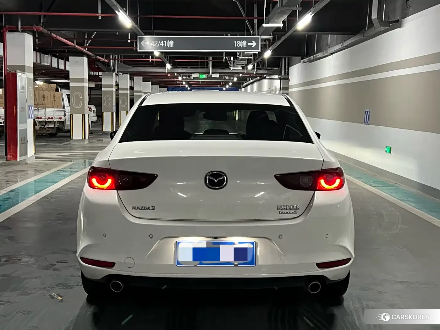 Mazda 3 2023 Белый из Китая, фото 6