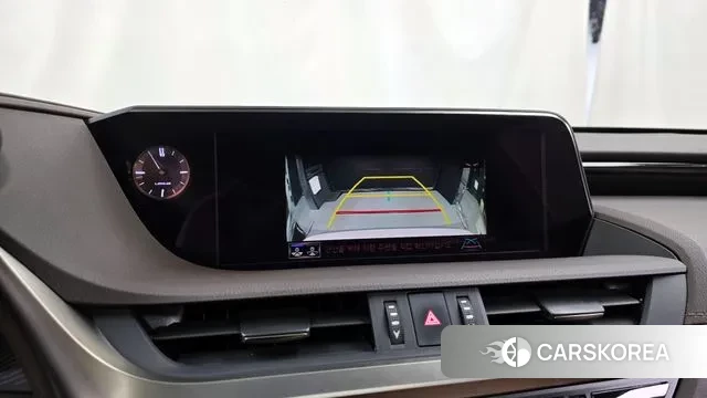 Lexus ES300h 7th generation 2019 Песочный из Кореи, фото 6