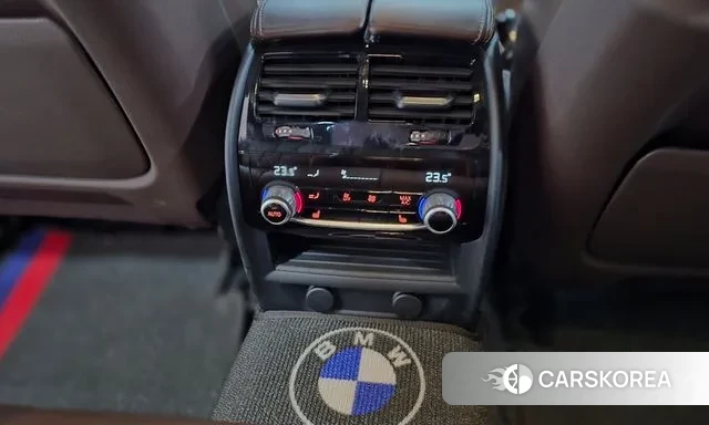 BMW 5 Series (G30) 2018 Небесно-голубой из Кореи, фото 6