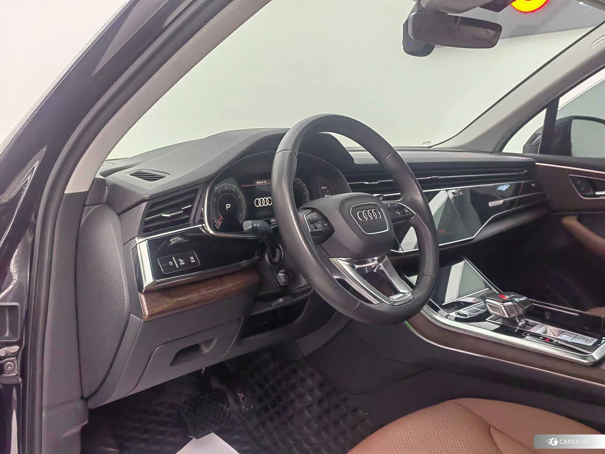 Audi Q7 2020 Черный из Китая, фото 6