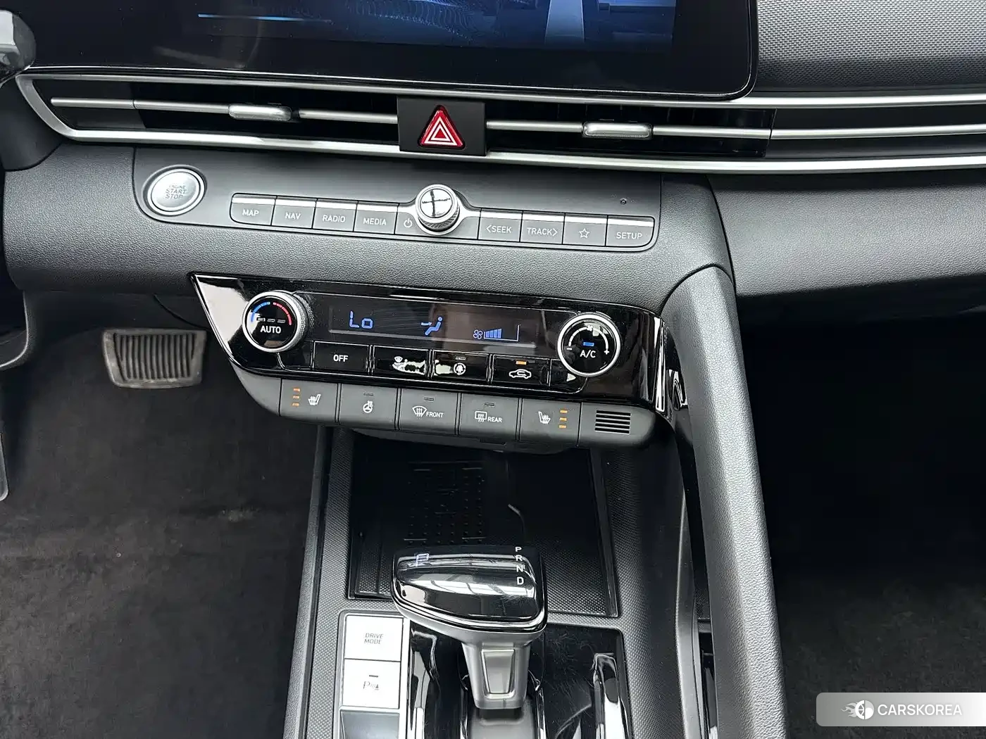 Hyundai Elantra 2023 Белый из Китая, фото 6