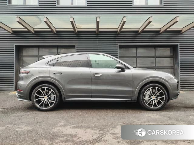 Porsche Cayenne Coupé 2019 Темно-серый из Китая, фото 6