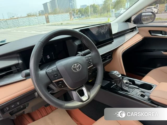 Toyota Camry 2024 Черный из Китая, фото 6