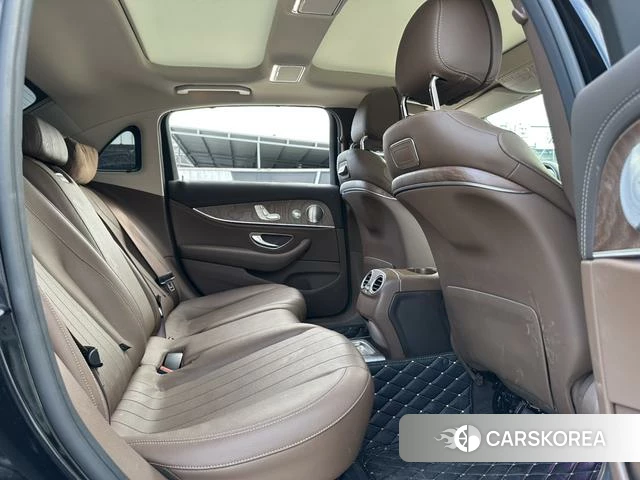 Mercedes-Benz E-class 2020 Черный из Китая, фото 6