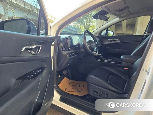 Kia Sportage 5th Generation 2022 Белый из Кореи, фото 6