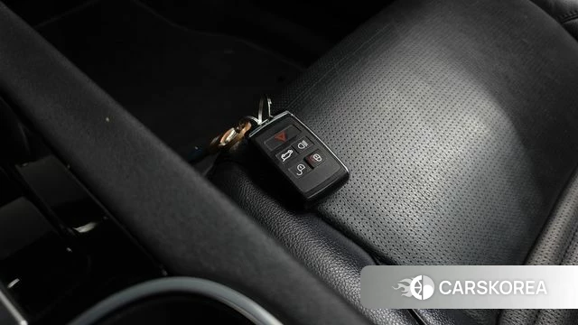 Land Rover Discovery Sports 2nd Generation 2021 Белый из Кореи, фото 6