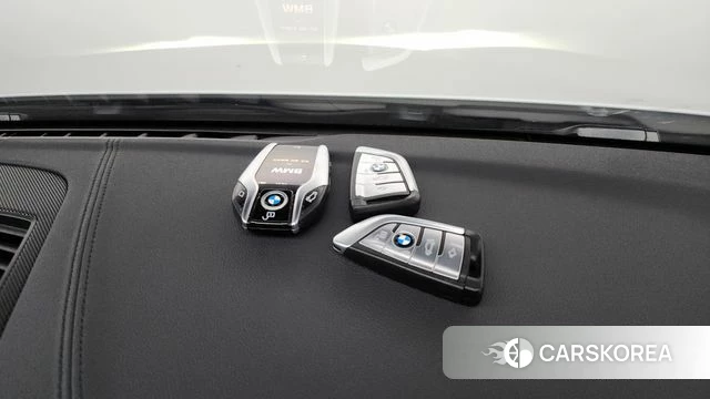 BMW 5 Series (G30) 2018 Белый из Кореи, фото 6