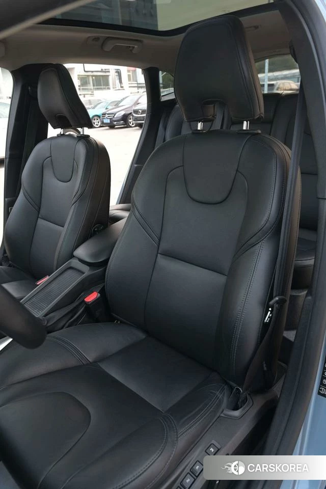 Volvo V40 2019 Синий из Китая, фото 6