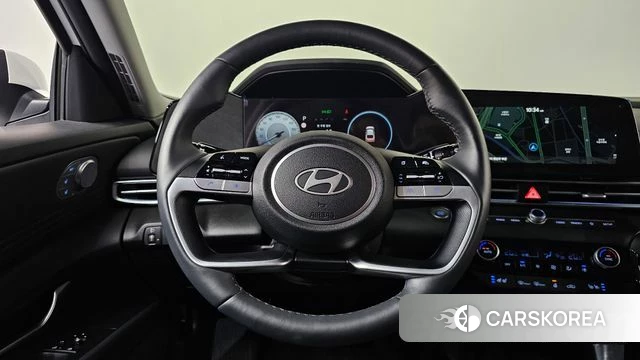 Hyundai The New Avante (CN7) 2024 Белый из Кореи, фото 6