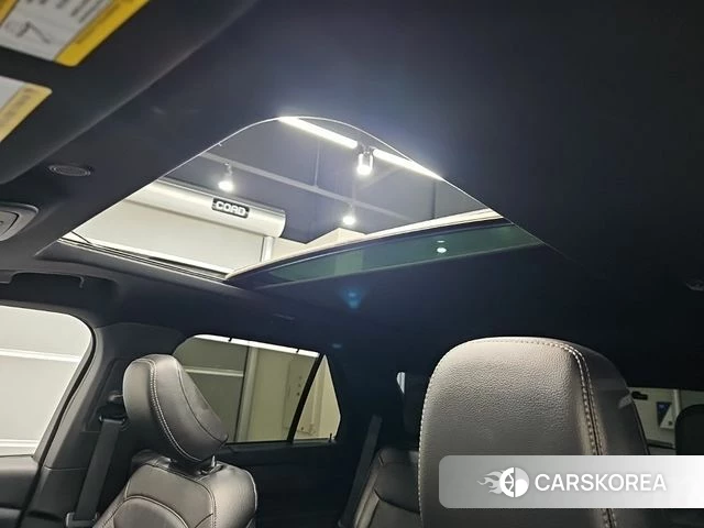 Ford Explorer 6th Generation 2020 Белый из Кореи, фото 6