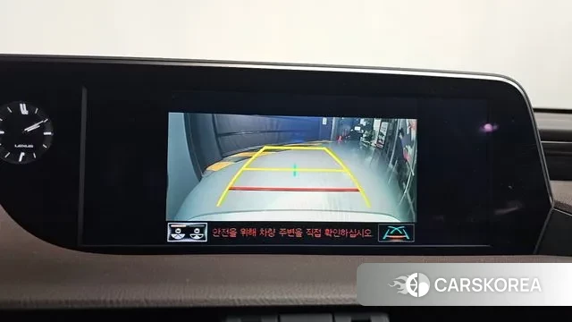 Lexus ES300h 7th generation 2020 Серебряный из Кореи, фото 6