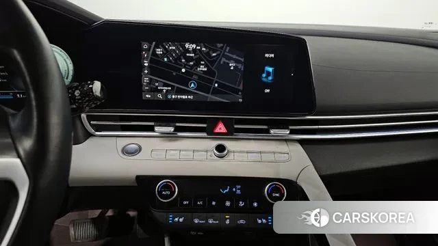 Hyundai Avante Hybrid (CN7) 2023 Белый из Кореи, фото 6