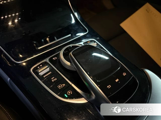 Mercedes-Benz C-Class W205 2019 Белый из Кореи, фото 6