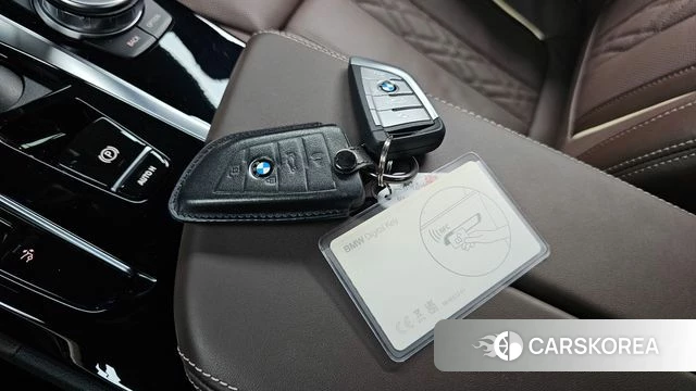 BMW 6 Series GT (G32) 2024 Черный из Кореи, фото 6