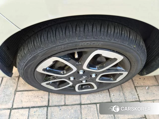 Kia The New Ray 2021 Жемчужный цвет из Кореи, фото 6