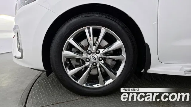 Kia The New Carnival 2018 Белый из Кореи, фото 6