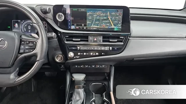 Lexus ES300h 7th generation 2023 Серый из Кореи, фото 6