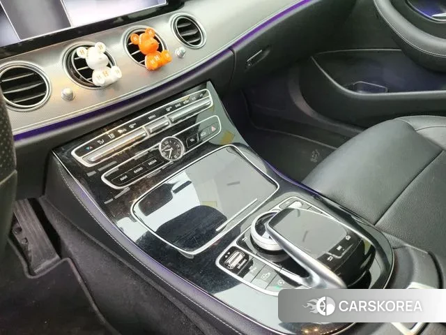 Mercedes-Benz E-Class W213 2018 Черный из Кореи, фото 6