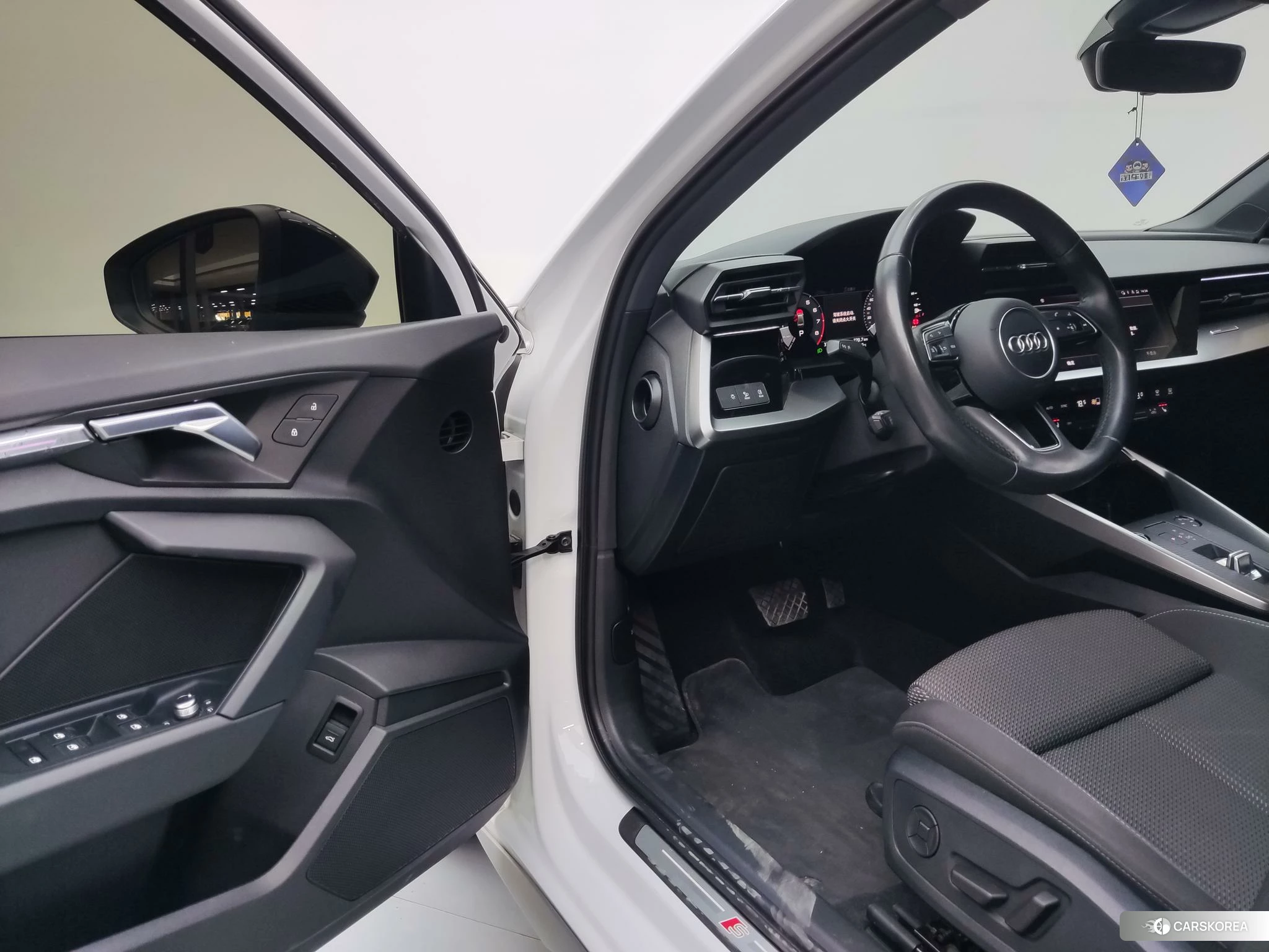 Audi A3 2021 Белый из Китая, фото 6