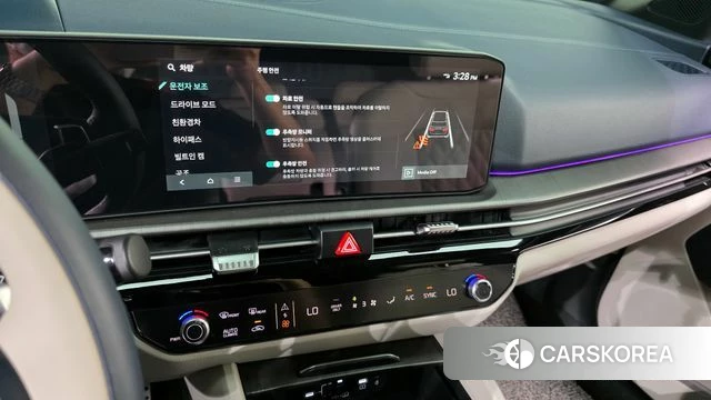 Kia The New Sportage 5th Generation Hybrid 2025 Серебристо-серый из Кореи, фото 6