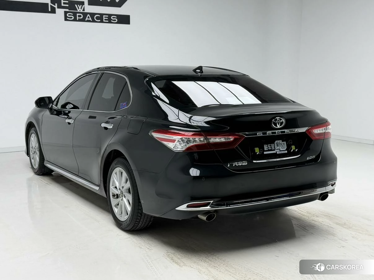 Toyota Camry 2023 Черный из Китая, фото 6