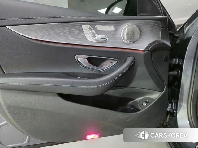 Mercedes-Benz E-Class W213 2022 Серый из Кореи, фото 6