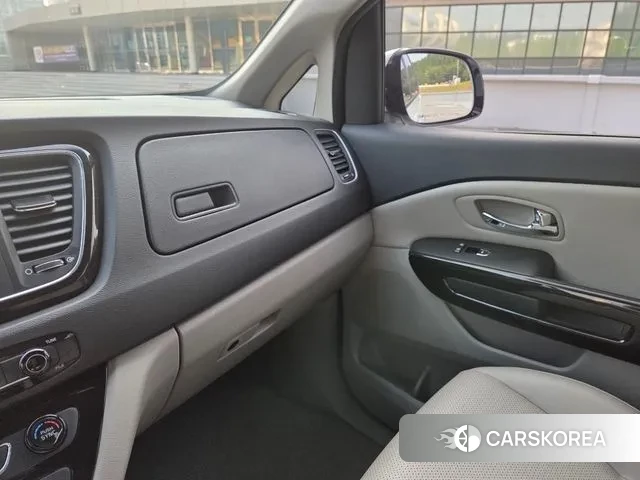 Kia The New Carnival 2018 Белый из Кореи, фото 6