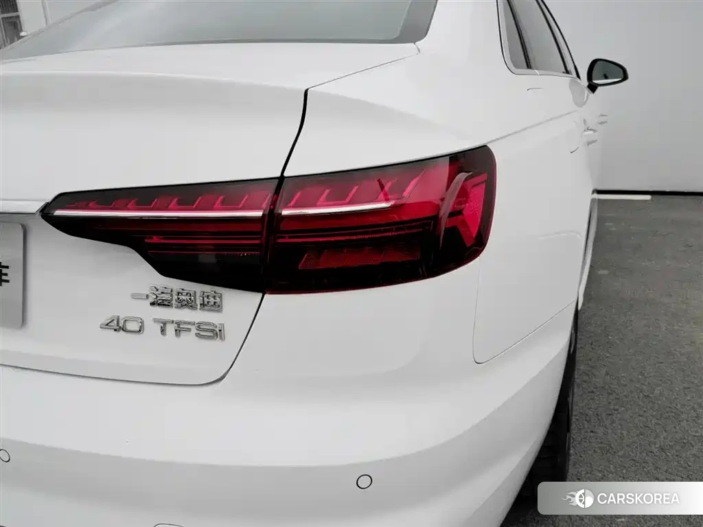 Audi A4L 2022 Белый из Китая, фото 6