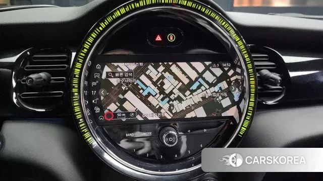 Mini Cooper Convertible 2022 Жемчужный цвет из Кореи, фото 6