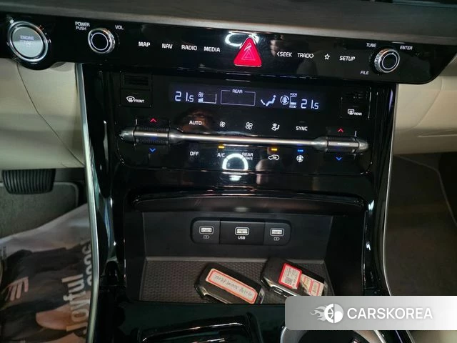 Kia Carnival 4th generation 2023 Черный из Кореи, фото 6