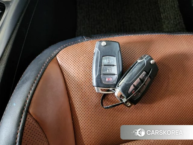 Ssangyong Tivoli Armor 2018 Оранжевый из Кореи, фото 6