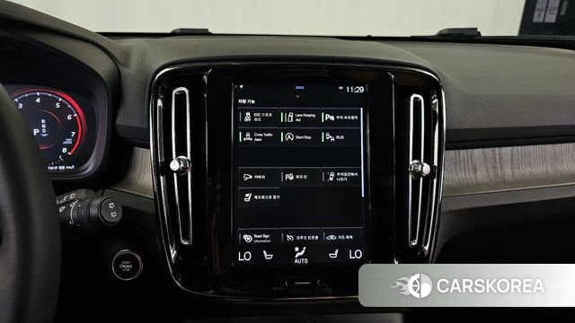 Volvo XC40 2020 Белый из Кореи, фото 6