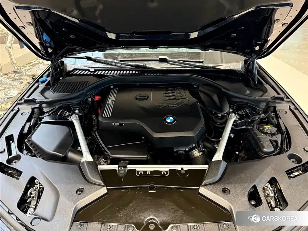 BMW 5 series 2022 Черный из Китая, фото 6