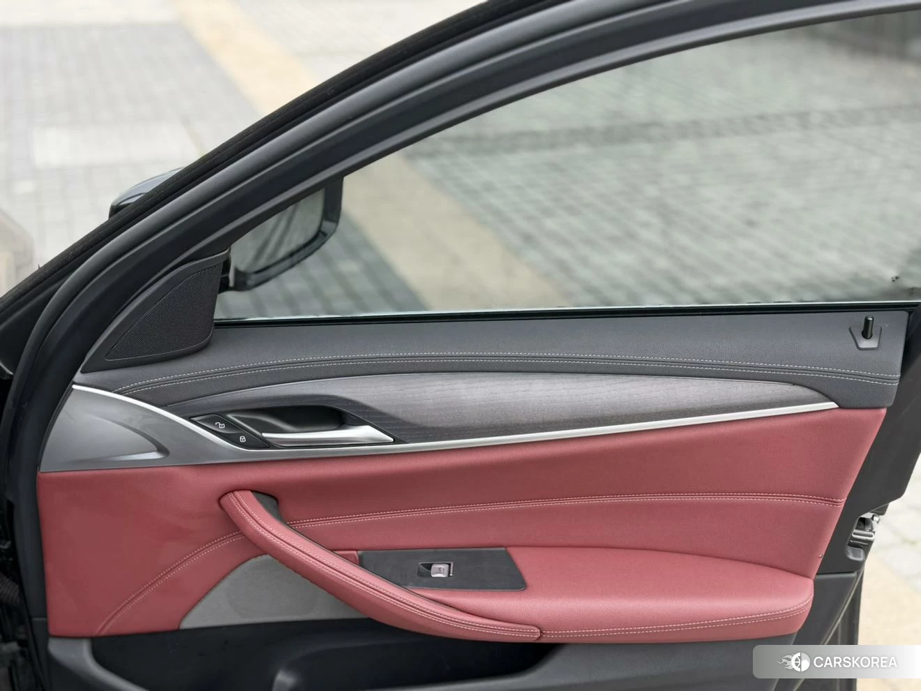 BMW 5 series 2023 Черный из Китая, фото 6