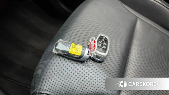 Hyundai Tucson (NX4) 2022 Серебряный из Кореи, фото 6