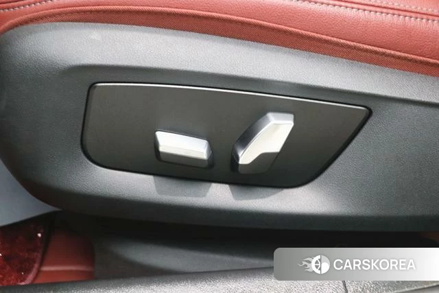 BMW 5 series PHEV 2023 Черный из Китая, фото 6