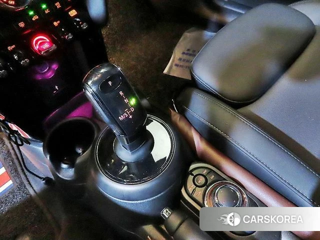 Mini Cooper Convertible 2024 Белый из Кореи, фото 6
