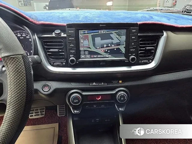 Kia Stonic 2020 Белый из Кореи, фото 6