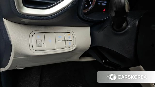 Hyundai Venue 2021 Белый из Кореи, фото 6